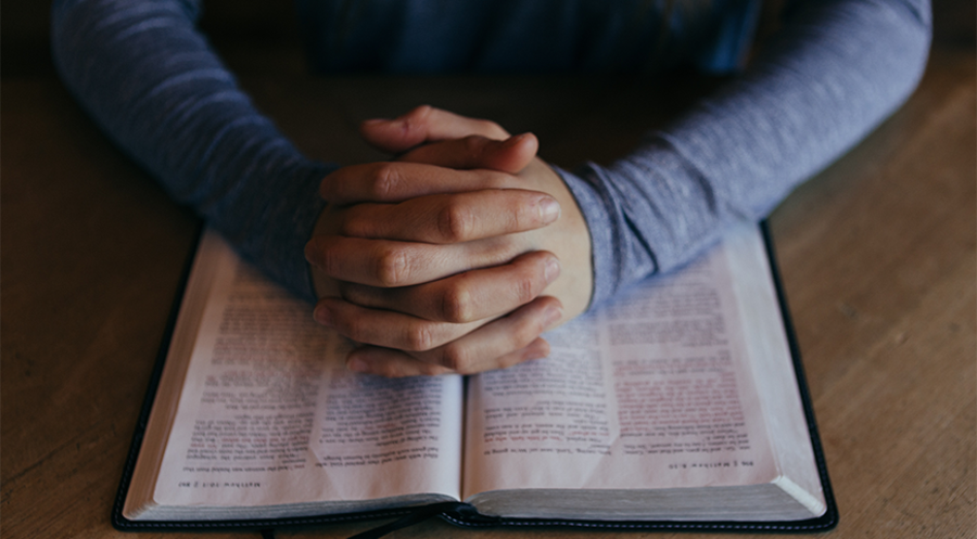 Viele Bibelstellen bedürfen eines näheren Verständnisses. Symbolfoto: unsplash.com