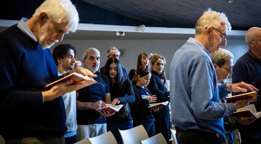Seit November 2024 feiert die evangelische Kirchengemeinde „Open Hof“ im Norden der Niederlande ohne Unterbrechung Gottesdienste. Foto: picture alliance/ANP|Vincent Jannink