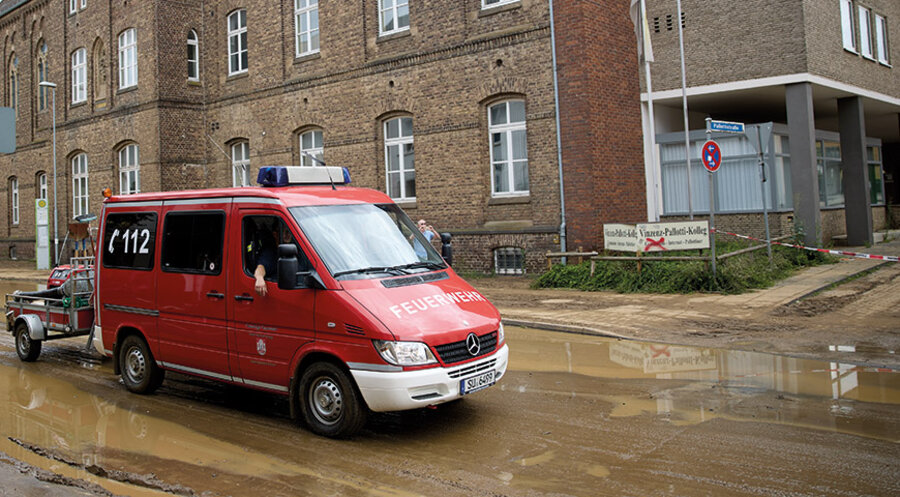 Auch in Rheinbach musste die Feuerwehr unzhählige Male ausrücken. Foto: Creedoo/ Daniel Höly