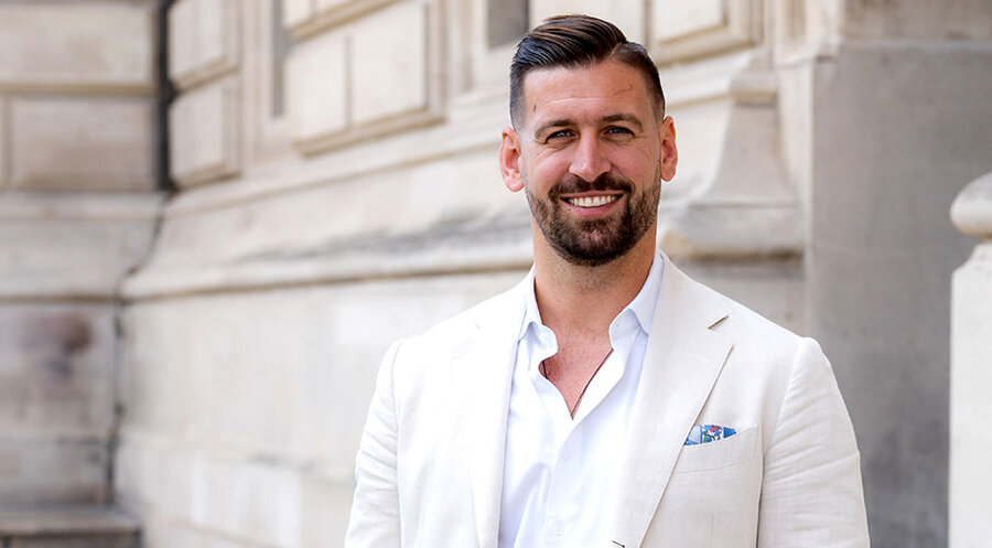 Immobilienmakler Marko Verkic hat seine Firma Gott gewidmet. Foto: Markus Aatz