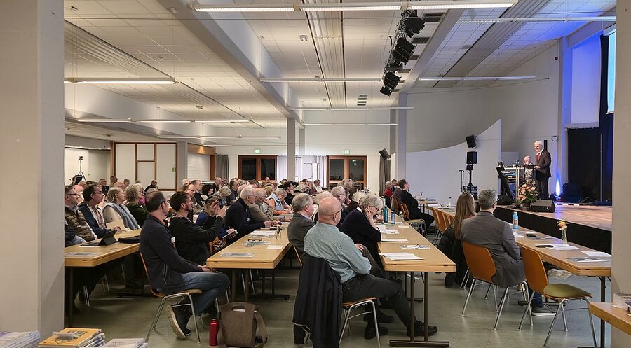 Mehr als 230 Besucher nahmen am Kongress des Gemeindehilfsbundes zum Thema „Was ist Kirche?“ teil. Foto: Gemeindehilfsbund/Ina Krause