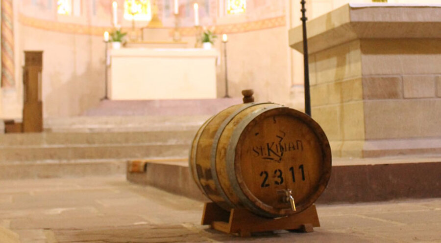 Das Whiskyfass in der St. Kilianskirche in Lüdge. Foto: Ahrens home&garden & Culinarium