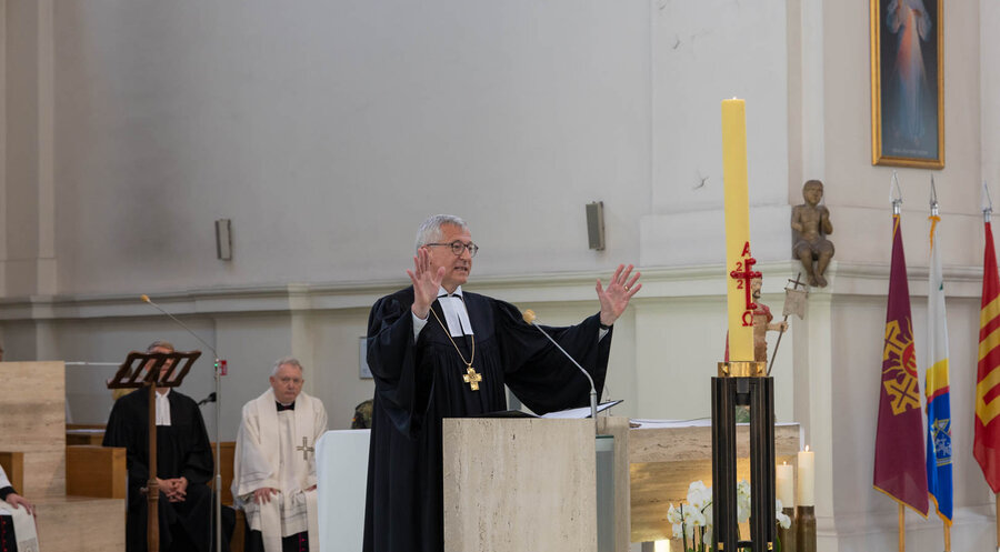 Der evangelische Militärbischof Bernhard Felmberg predigte in einem ökumenischen Gottesdienst am 22. Mai in Vilnius. Foto: Bundeswehr/Fabian Hauschild