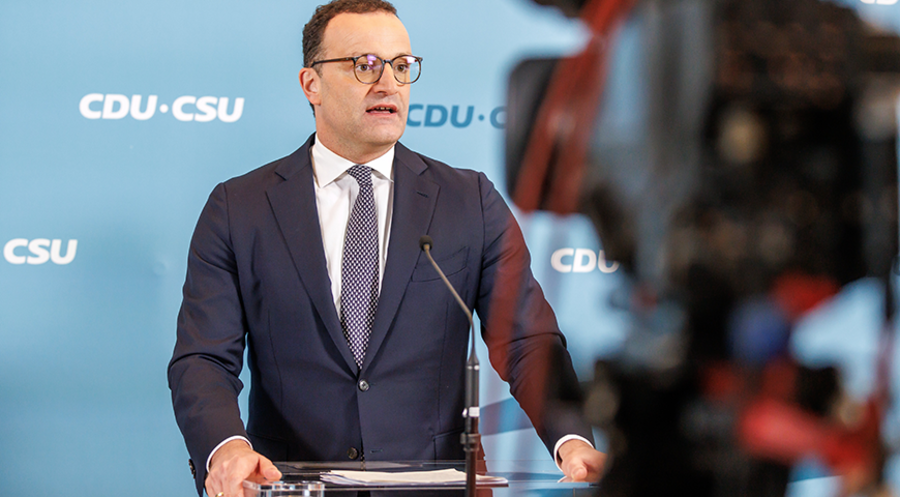 „Wer ein Spitzenamt übernimmt, weiß, dass privates Handeln und öffentliche Verantwortung nicht voneinander zu trennen sind.“