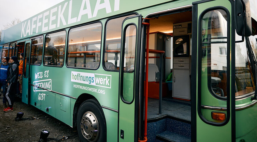 Der Kaffeebus soll künftig als Anlaufstelle für Gespräche und Seelsorge zur Verfügung stehen. Foto: creedoo/ Daniel Höly