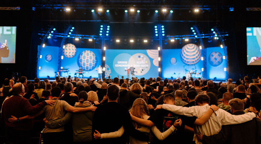An der dreitägigen Veranstaltung nahmen 5.700 Personen vor Ort teil. Foto: Willow Creek Deutschland