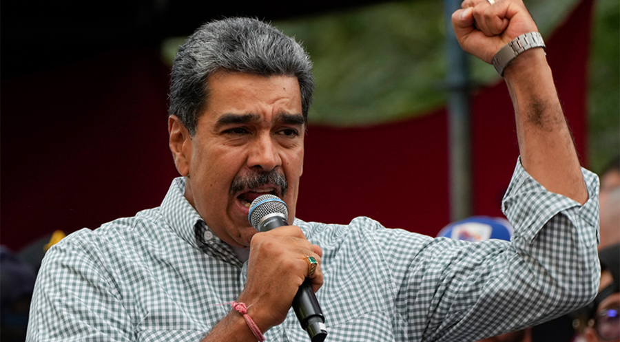Lebensmittelpakete fürs Volk schon im Herbst: Staatschef Nicolás Maduro. Foto: picture alliance ASSOCIATED PRESS/Ariana Cubillos