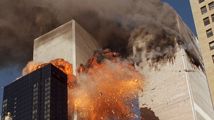 Angegriffenes World Trade Center: Der Einschlag der gekaperten Boeing 767 in den Südturm 