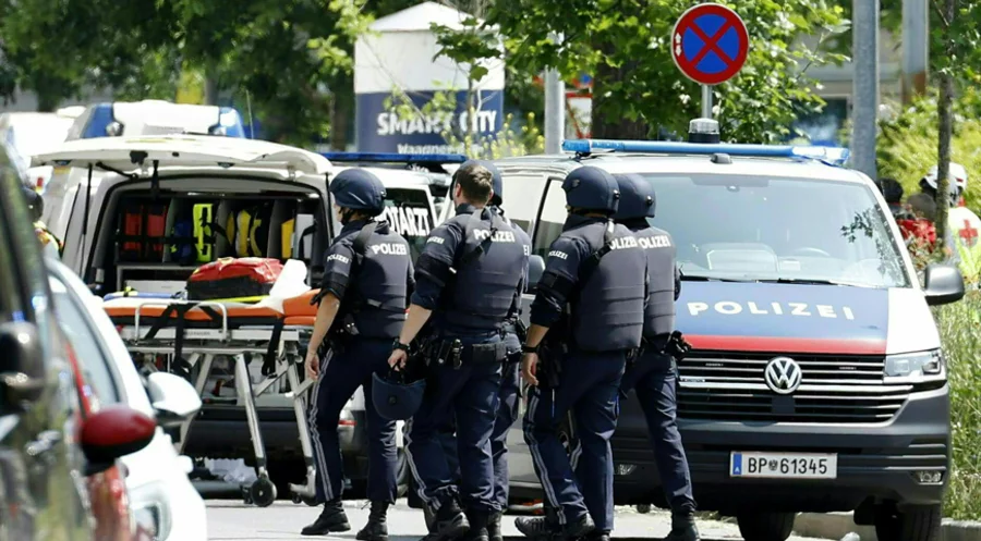 Am 10. Juni war der mutmaßliche Täter, ein ehemaliger Schüler eines Grazer Gymnasiums, in die Schule eingedrungen und hatte neun Personen getötet. Foto: picture alliance/ERWIN SCHERIAU/APA/picturedesk.com