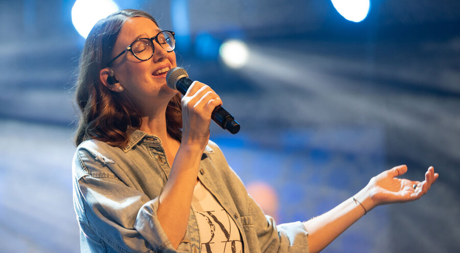 Katja Zimmermann ist Sängerin, Komponistin, 
Autorin und Referentin. Foto: Daniel Wildraut