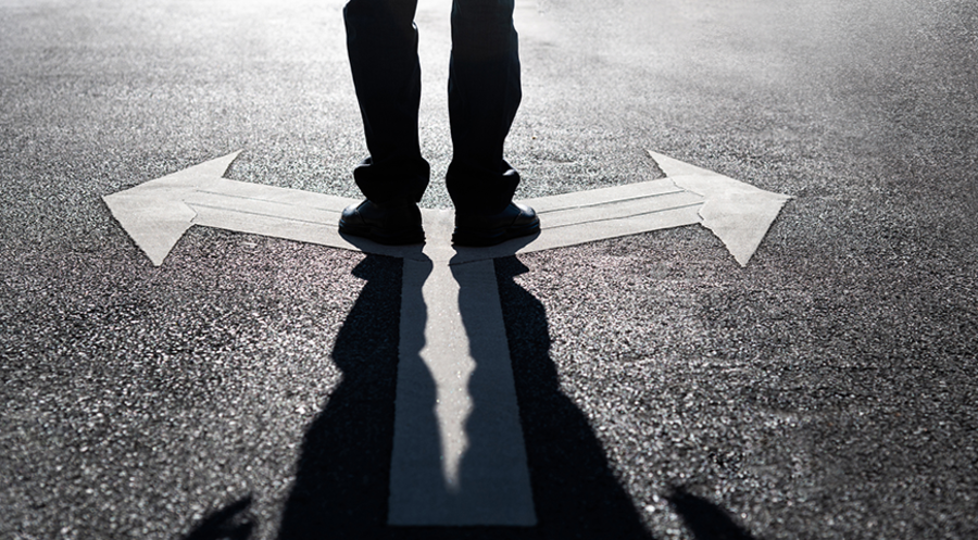 „Überwiegend ist die rechte Seite mit Positivem und Heiligem verbunden, die linke mit Negativem bis Dämonischem.“ Foto: iStock/boana