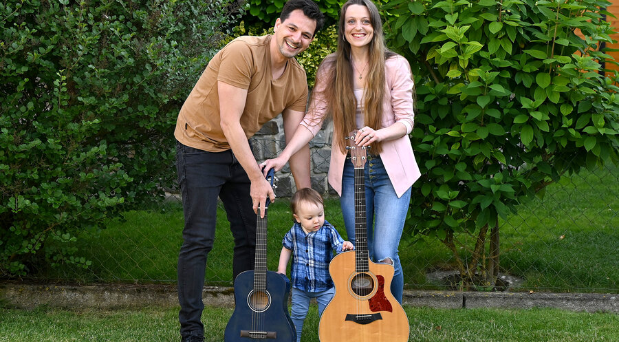 Asael und Kristina Weisman mit Sohn Ori. Foto: privat
