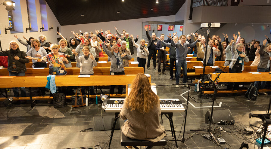 Einer der vielen Workshops, die angeboten werden: der Gospel-Workshop mit der Musikerin Christiane Hartmann. Foto: Kurt Gruhlke Fotografie
