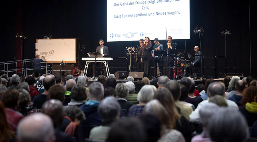 Rund 1.100 Besucher fanden sich zum Gemeindekongress in Erfurt ein. Foto: IDEA/Alexandra Weber