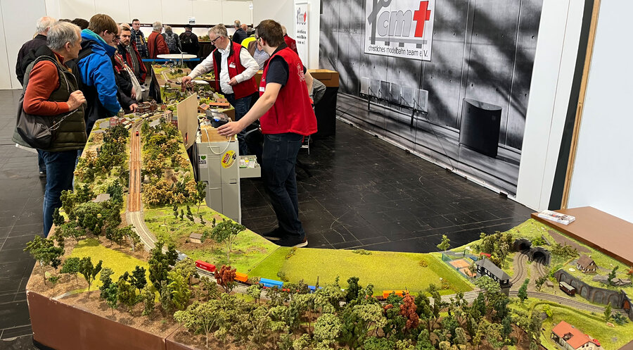 Besucher auf der cmt-Jahreshauptversammlung. Foto: cmt
