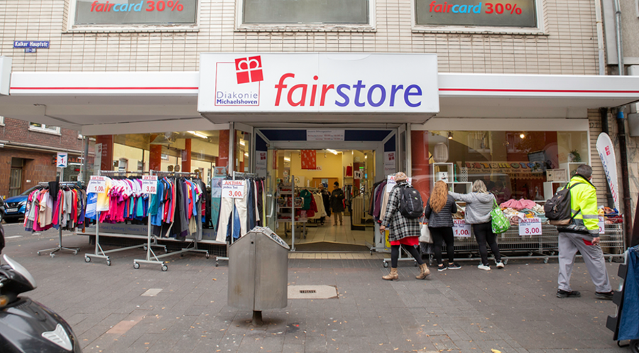 Eines der sechs Kölner Sozialkaufhäuser: Der fairstore in Köln-Kalk. Foto: Diakonie Michaelshoven