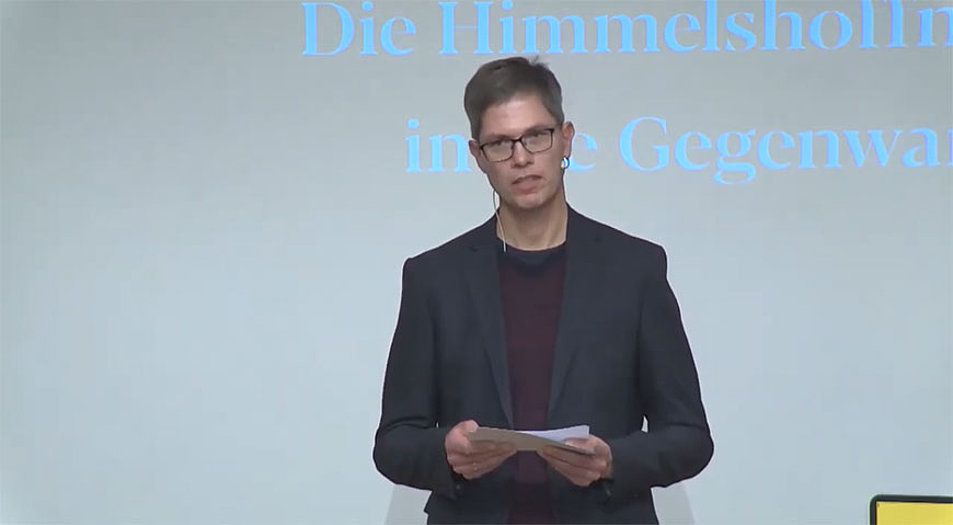 Pfarrer Friedemann Wenzke sprach auf der Veranstaltung „stichwort“-Abende. Screenshot: YouTube/Evangelische Jugend Bayreuth