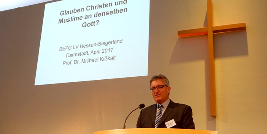 Der Rektor der Theologischen Hochschule Elstal, Prof. Michael Kißkalt, bei der Ratstagung des Landesverbandes Hessen-Siegerland des Bundes Evangelisch-Freikirchlicher Gemeinden. Foto: idea/Rösler