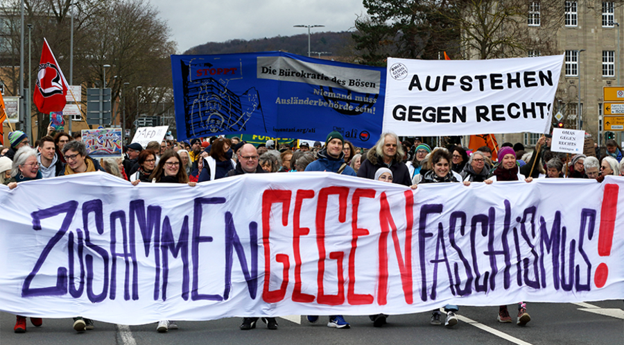 Bundesweit gehen Menschen - wie hier am 16. März in Göttingen - gegen Rechtsextremismus auf die Straße. Foto: IMAGO/Mueller Stauffenberg