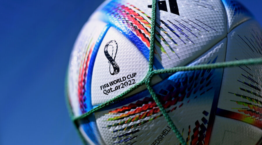  Der offizielle Spielball der WM-2022. Foto: Picture Alliance/Bernd Feil