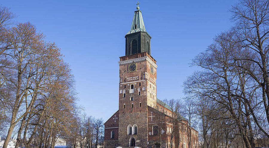 Blick auf den Dom von Turku: Die Evangelisch-Lutherische Kirche Finnlands freut sich über eine wachsende Zahl von Eintritten. Foto: Imago/Pond5 Images