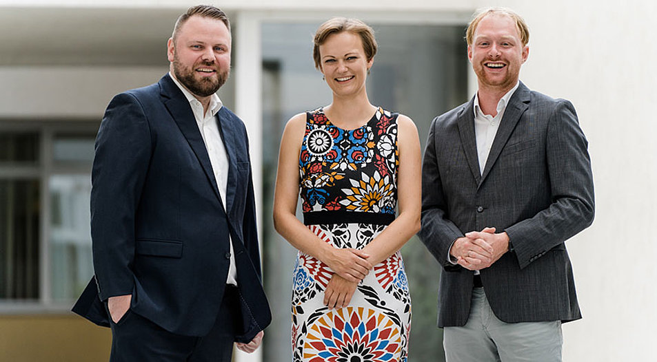 Das Gründerteam von AMOS IT. v. l.: Florian Bühnemann, Marie Sirrenberg und Wytze Kempenaar. Foto: fotografenherz
