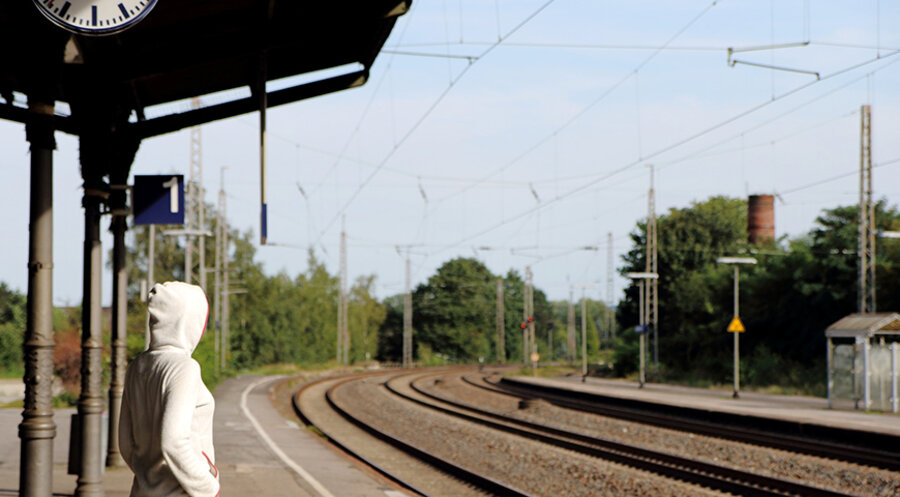 „Arbeitskampf legt Bahnverkehr lahm“ – diese Nachricht sorgt bei vielen für Frust. Foto: pixabay.com