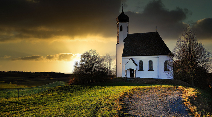 Prof. Hinnerk Wißmann warnt vor einem Rückzug der Kirche. Symbolfoto: pixabay.com