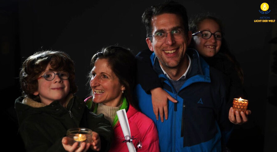 „Licht der Welt“-Initiatorin Marijke Benatzky mit ihrer Familie. Foto: privat