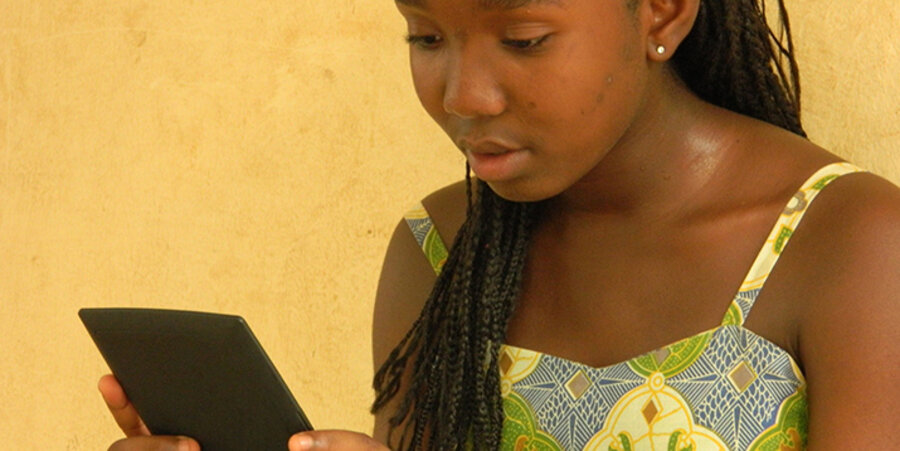 Kinder aus Afrika und dem Nahen Osten können über Smartphone und Tablets lernen. Foto: pixabay.com