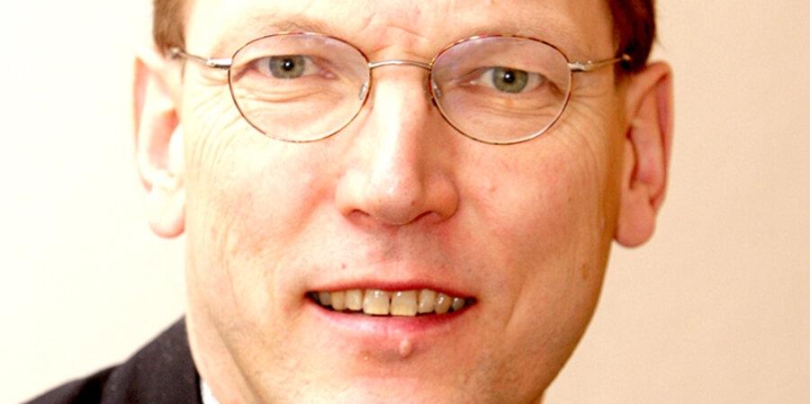 Der Regionalbischof des Sprengels Stade, Hans Christian Brandy. Foto: Jens Schulze