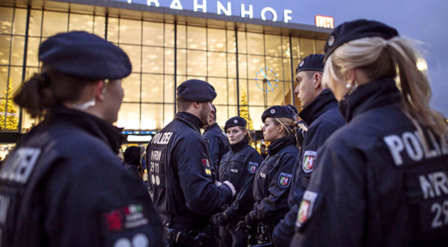 Polizisten erleben die ungeschönte Realität der Gesellschaft, schreibt Holger Clas. Foto: picture alliance / Geisler-Fotopress | Christoph Hardt/Geisler-Fotopress