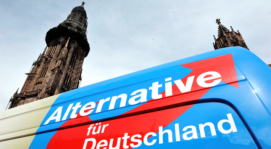 AfD-Mitgliedschaft „unvereinbar mit kirchlichen Haupt- und Ehrenämtern“. Symbolfoto: picture alliance/Rolf Haid