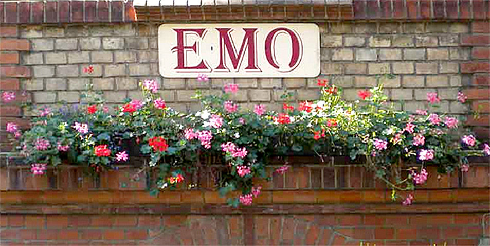 Die EMO gehört zur Arbeitsgemeinschaft Evangelikaler Missionen (AEM). Screenshot: www.emo-wiesbaden.de