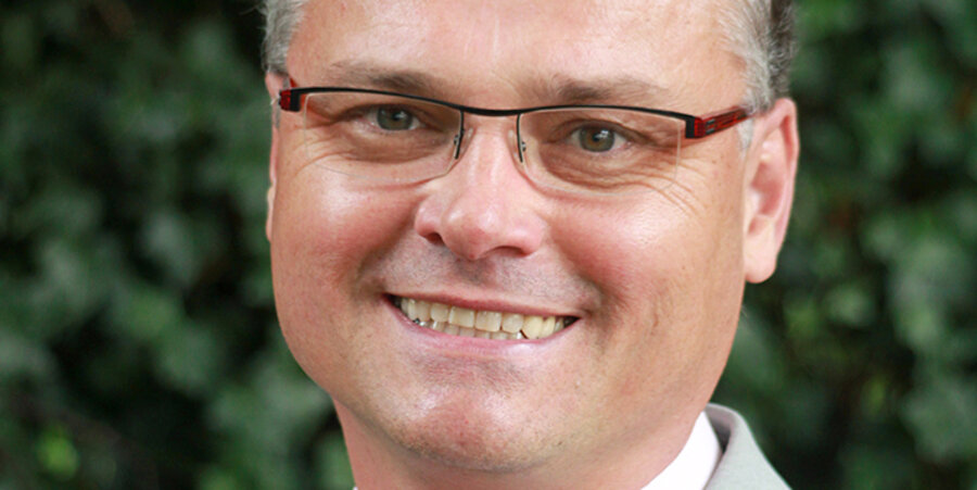 Der Leiter des Amtes für missionarische Dienste der Evangelischen Kirche von Westfalen, Ingo Neserke, legte im Namen der Evangelischen Allianz Dortmund die Motivation für die Bewerbung dar. Foto: Evangelische Kirche von Westfalen