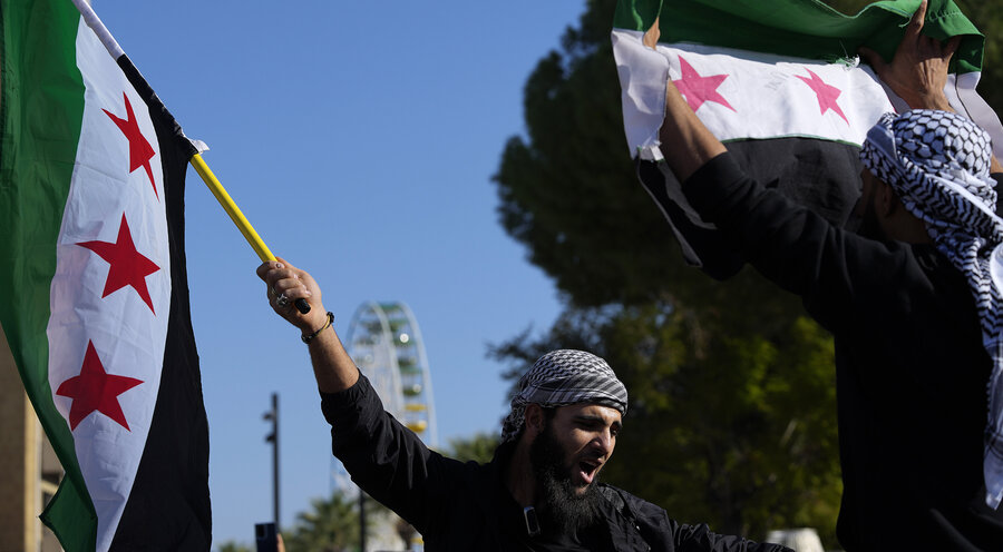 Nach dem Sturz des Assad-Regimes jubeln viele Syrer. Foto: picture alliance / ASSOCIATED PRESS | Petros Karadjias