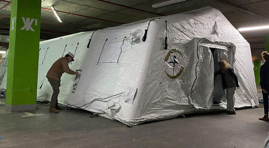 Die christliche Hilfsorganisation Samaritan’s Purse International hat ein mobiles Notfallkrankenhaus in die Ukraine gebracht. Foto: Samaritan’s Purse