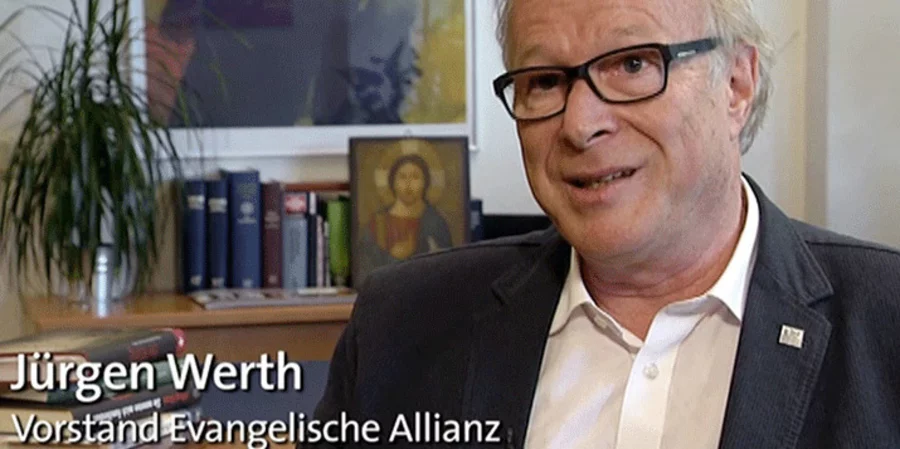 Der Vorstandsvorsitzende von ERF Medien, Jürgen Werth. Screenshot: ARD.de