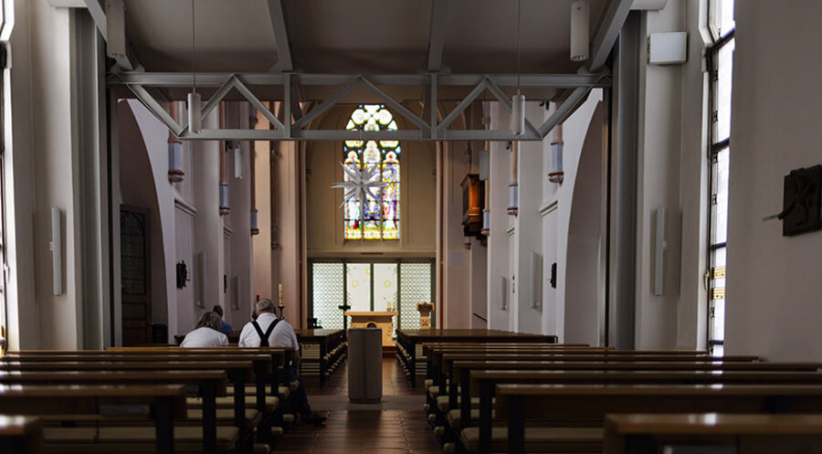 „Vor den Kirchen und Gemeinden liegt nicht nur ein Marathonlauf, sondern eine ‚Wüstenwanderung’.“ 