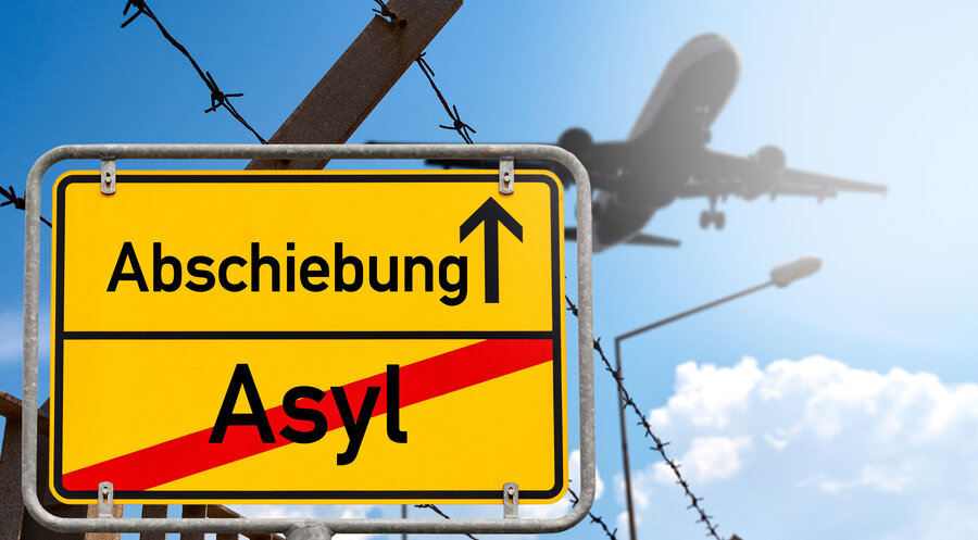 Bei Straftaten wird immer wieder über die Abschiebung der Täter diskutiert. Foto: picture alliance/CHROMORANGE|Michael Bihlmayer