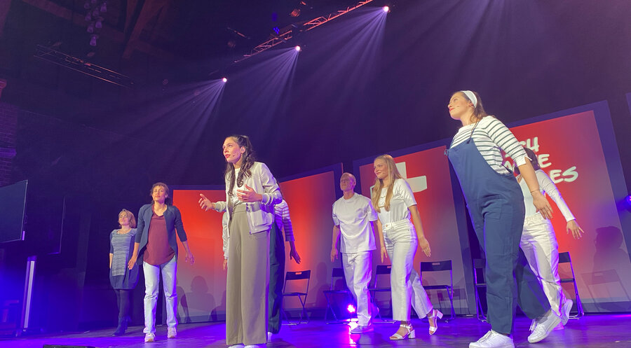 14 Musicaldarsteller sind an der Show „Sanela“ beteiligt. Foto: IDEA/Erika Weiss