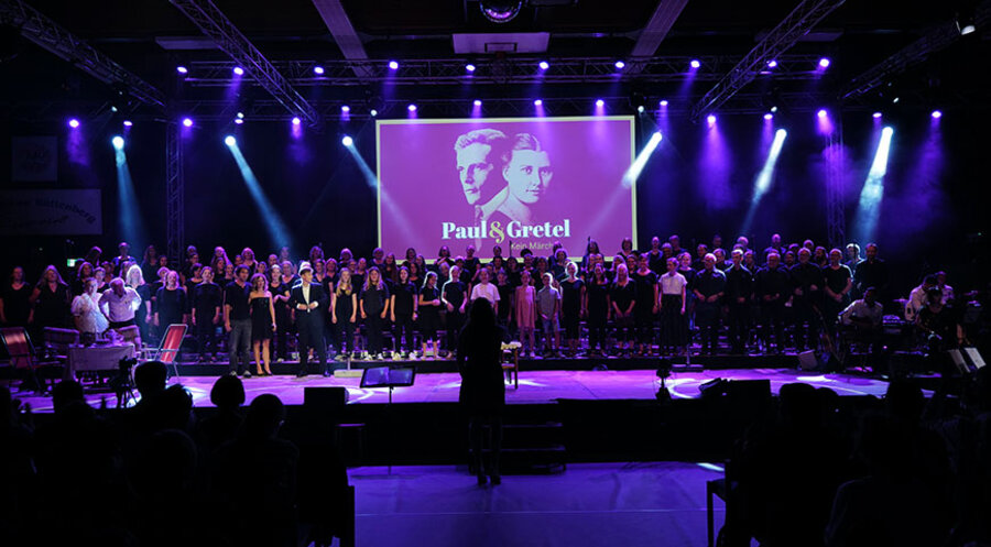 Die erste Aufführung des Musicals Paul und Gretel – kein Märchen“. Foto: mengermusic