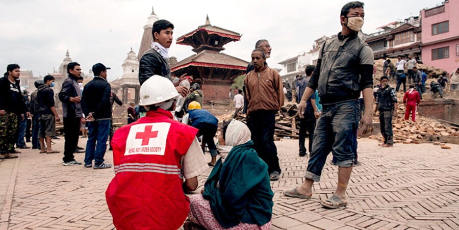 Die Zahl der Todesopfer steigt stündlich. Foto: Carl Whetham/IFRC/dpa