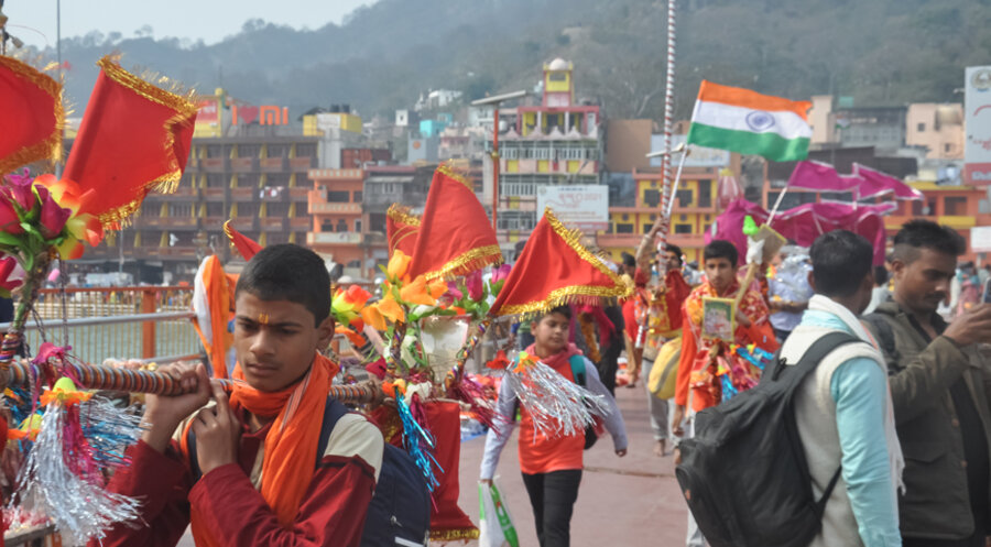 Menschen im indischen Bundesstaates Uttarakhand. Foto: iStock/Yaman Kumar