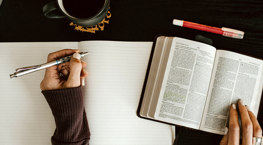 Das duale Studienangebot umfasst zwei Lernorte: die Hochschule und eine Praxisstelle. Foto: unsplash.com