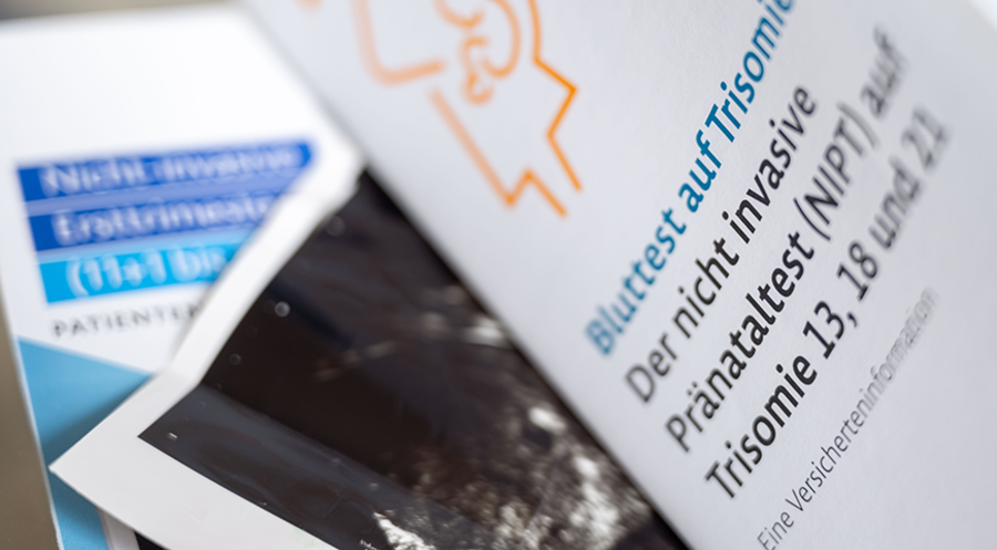 Seit Juli 2022 wird der vorgeburtliche Test bei medizinischer Notwendigkeit von den gesetzlichen Krankenkassen bezahlt. 