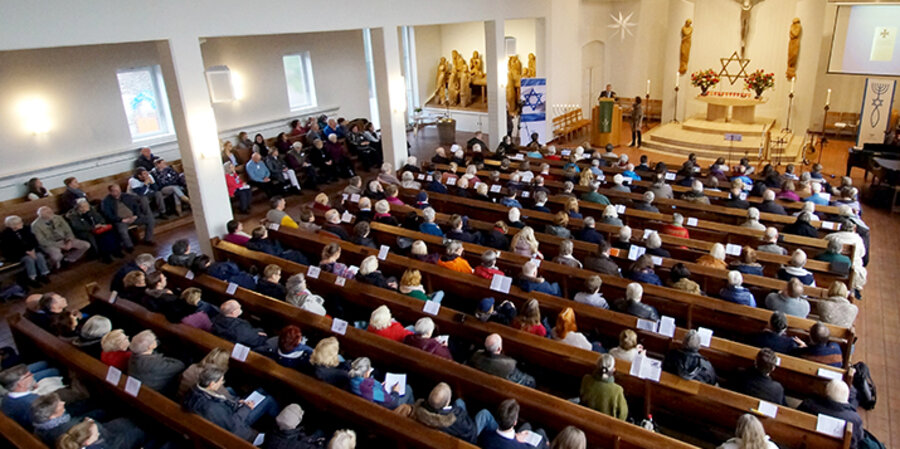 Zum Treffen der „Christlichen Israelfreunde Norddeutschland“ trafen sich 350 Teilnehmer aus unterschiedlichsten Gemeinden und Werken. Foto: Jörg Haller