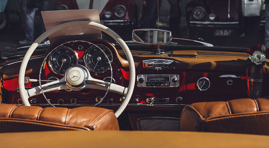 Museumsreif: In der St.-Ludgerus-Kirche in Gelsenkirchen-Buer gibt es künftig Oldtimer zu bestaunen. Symbolfoto: unsplash.com