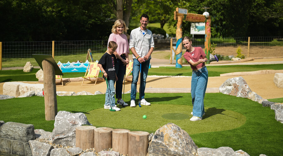 Die Abenteuergolfanlage soll den Teilnehmern auf spielerische Art und Weise christliche Themen vermitteln. Foto: Abenteuer Golf Reinhardshausen