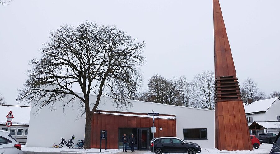 Epiphaniaskirche der Kirchengemeinde Laineck in Bayreuth. Foto: Dekan i.R. Günter Saalfrank